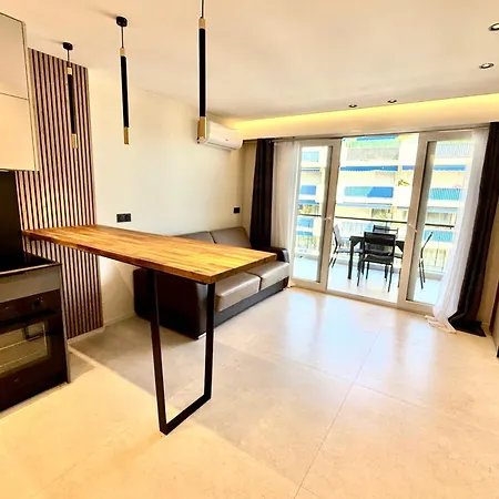 Apartment Les Pins - For 2 People - Wifi & Parking